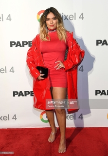 Karol G feet photo thumbnail