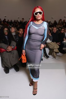 Karol G feet photo thumbnail