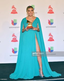 Karol G feet photo thumbnail