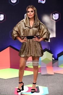 Karol G feet photo thumbnail