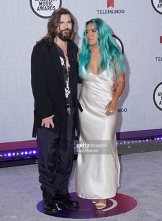 Karol G feet photo thumbnail