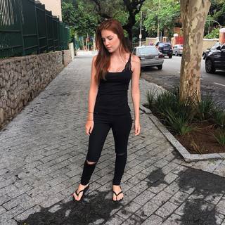 Karol Queiroz feet photo 2