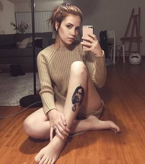 Karol Queiroz feet photo 13