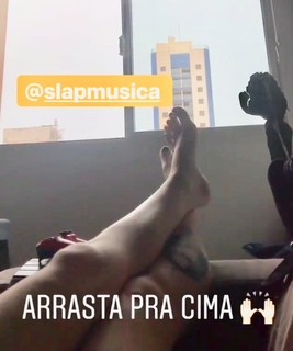 Karol Queiroz feet photo 4