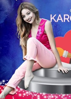 Karol Sevilla feet photo thumbnail