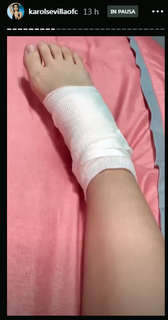 Karol Sevilla feet photo thumbnail