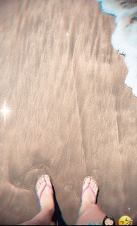 Karol Sevilla feet photo thumbnail