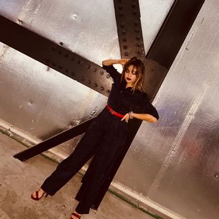 Karol Sevilla feet photo thumbnail