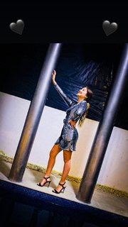 Karol Sevilla feet photo thumbnail