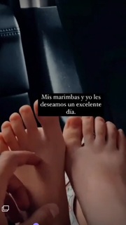 Karol Sevilla feet photo thumbnail