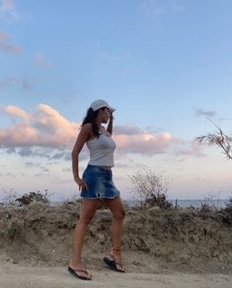 Karolin Fisekci feet photo 17