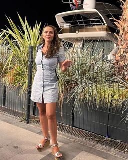 Karolin Fisekci feet photo 4