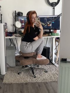 Karolina Brodnicka Nieuczesana feet photo 17