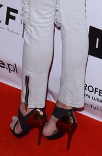 Karolina Gilon feet photo 13