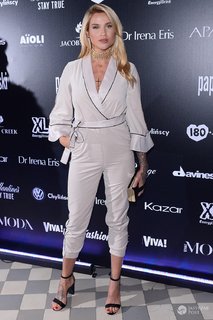Karolina Gilon feet photo 19