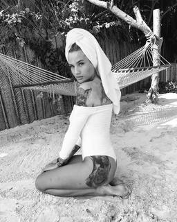 Karolina Gilon feet photo 11