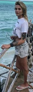 Karolina Gilon feet photo 2