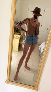 Karolina Gilon feet photo 10