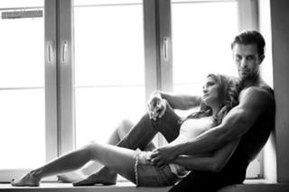 Karolina Kowalkiewicz feet photo thumbnail