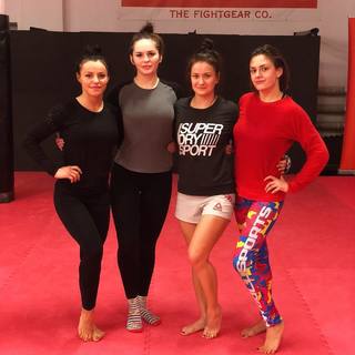 Karolina Kowalkiewicz feet photo thumbnail