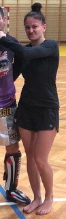Karolina Kowalkiewicz feet photo thumbnail