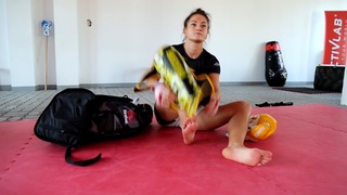 Karolina Kowalkiewicz feet photo thumbnail