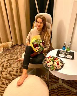 Karolina Kowalkiewicz feet photo thumbnail