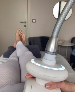 Karolina Kowalkiewicz feet photo thumbnail