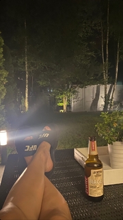 Karolina Kowalkiewicz feet photo thumbnail