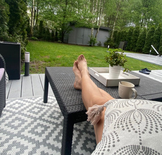 Karolina Kowalkiewicz feet photo thumbnail