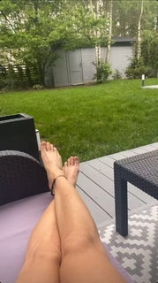 Karolina Kowalkiewicz feet photo thumbnail