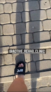 Karolina Kowalkiewicz feet photo thumbnail