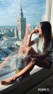 Karolina Kowalkiewicz feet photo thumbnail