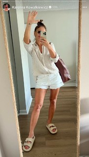Karolina Kowalkiewicz feet photo thumbnail