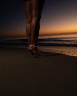Karolina Kowalkiewicz feet photo thumbnail