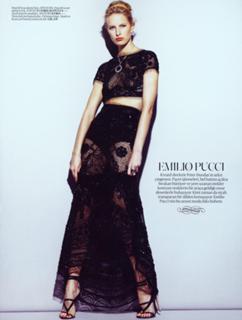 Karolina Kurkova feet photo thumbnail