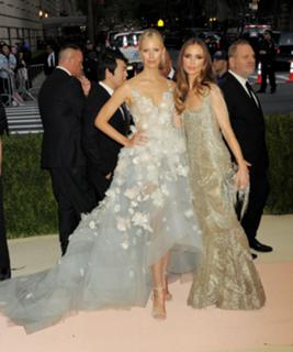 Karolina Kurkova feet photo thumbnail