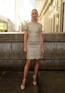 Karolina Kurkova feet photo thumbnail