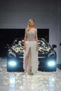 Karolina Kurkova feet photo thumbnail