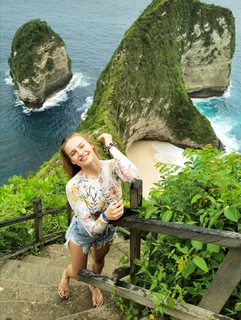 Karolina Pisarek feet photo thumbnail