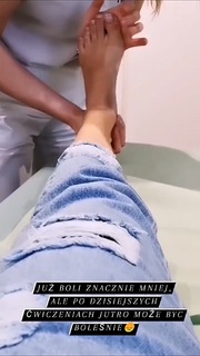 Karolina Pisarek feet photo thumbnail