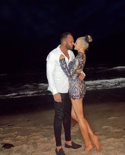 Karolina Pisarek feet photo thumbnail