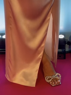 Karolina Pisarek feet photo thumbnail