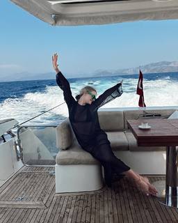 Karolina Pisarek feet photo thumbnail