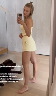 Karolina Pisarek feet photo thumbnail