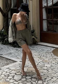 Karolina Pisarek feet photo thumbnail