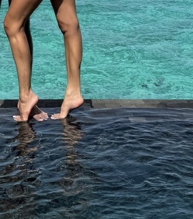 Karolina Pisarek feet photo thumbnail