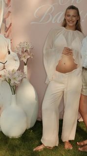 Karolina Pisarek feet photo 3