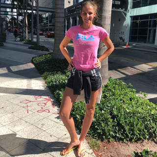 Karolina Pliskova feet photo thumbnail