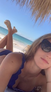 Karolina Pliskova feet photo thumbnail